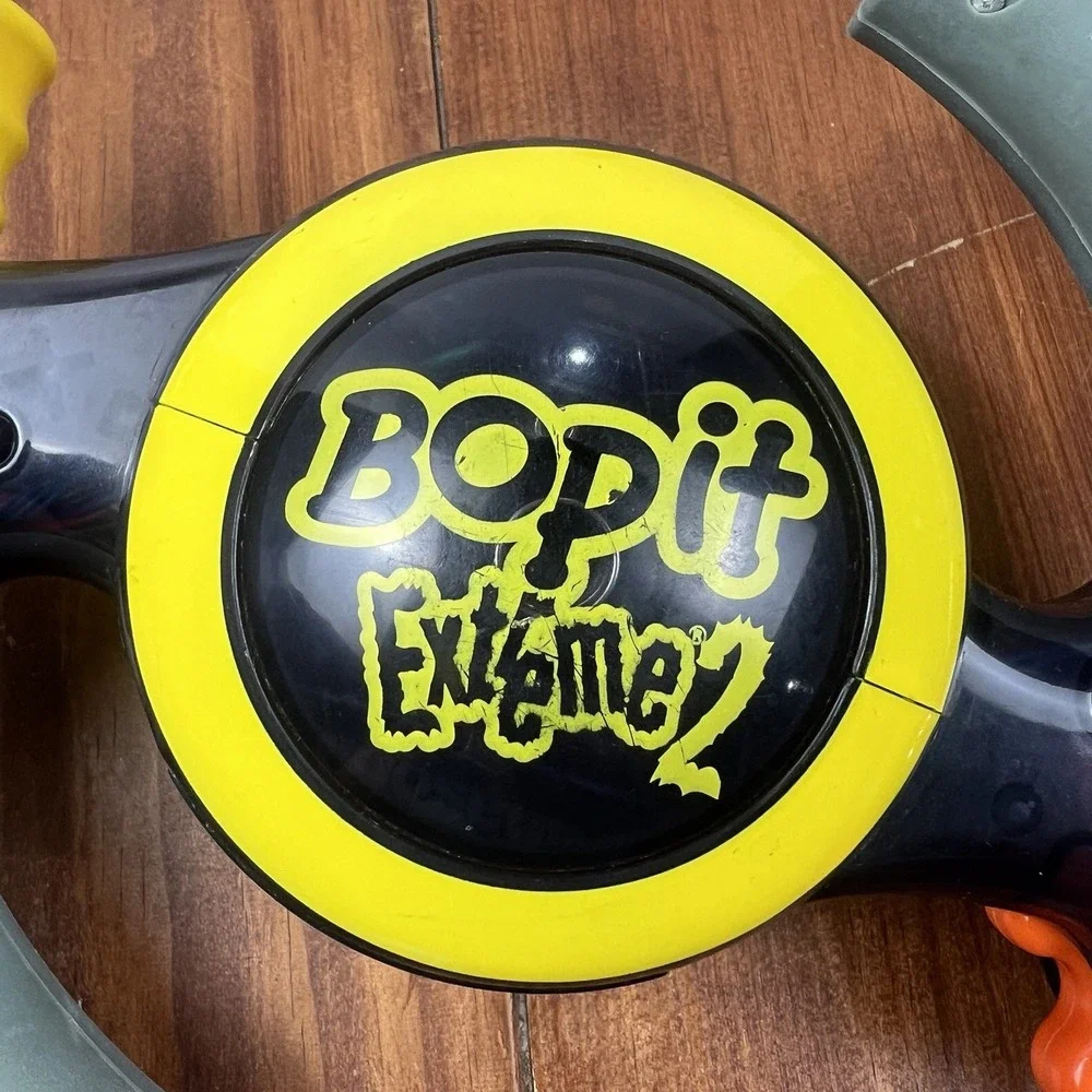 Hasbro bop it
